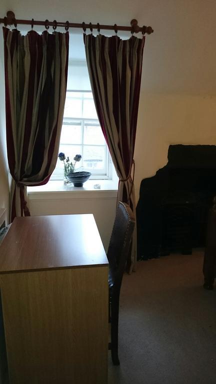 Royal Mile Budget Apartments 에든버러 객실 사진